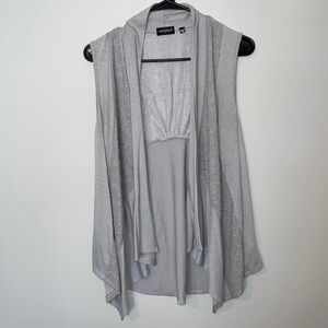 Women’s Gray Flowy Style Vest